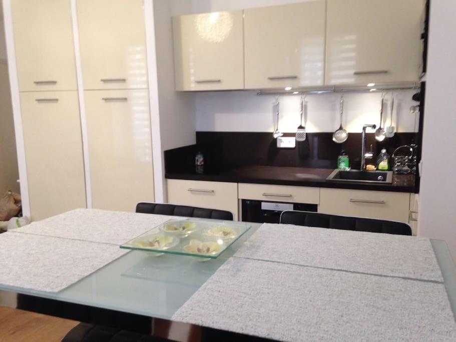 #28 1 Bdr Flat Ac Balcony Hper Central 10Mins To Beach & Old Town Nice Exteriör bild