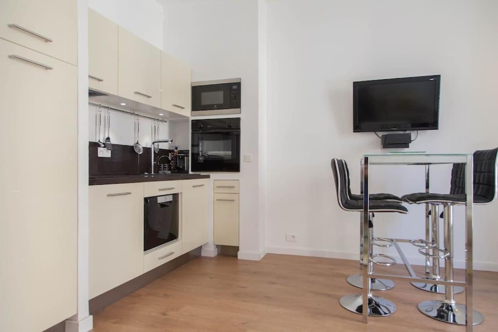 #28 1 Bdr Flat Ac Balcony Hper Central 10Mins To Beach & Old Town Nice Exteriör bild